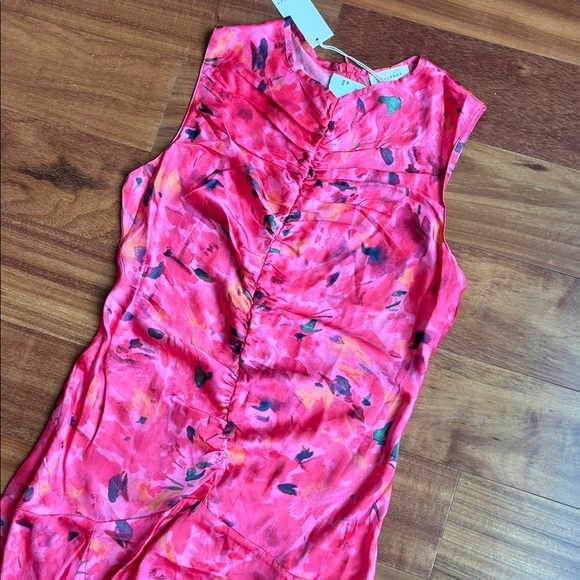 NWT floral handkerchief dress - Picture 6 of 15